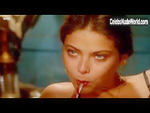 Ornella Muti in Storie di ordinaria follia (1981) 2