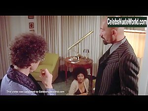 Pam Grier nude, boobs scene in Coffy (1973) 20