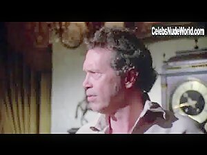 Pam Grier hot , sex scene in Drum (1976) 6