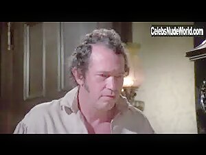 Pam Grier hot , sex scene in Drum (1976) 9