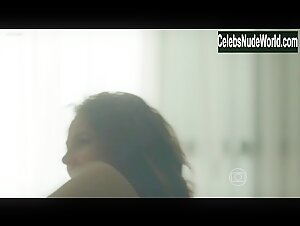 Paolla Oliveira Kissing , Couple in Felizes Para Sempre (series) (2015) 11