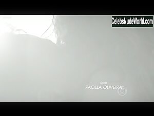 Paolla Oliveira Kissing , Couple in Felizes Para Sempre (series) (2015) 4