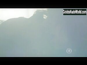 Paolla Oliveira Kissing , Couple in Felizes Para Sempre (series) (2015) 5