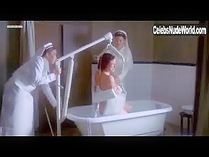Pascale Bussieres in Ma vie en cinemascope (2004) 16