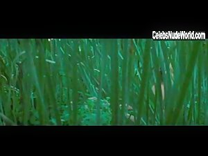 Pascale Bussieres in Marecages (2011) 10
