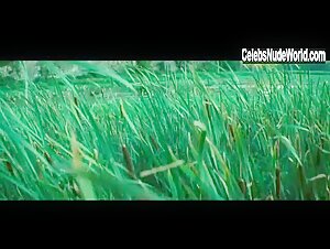 Pascale Bussieres in Marecages (2011) 15