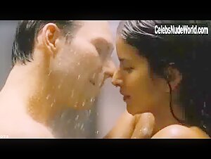 Patricia Velasquez in Mindhunters (2004) 20