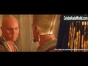Patricia Velasquez in Mummy (1999) 12