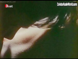 Paula Trickey in A Kiss Goodnight (1994) 12