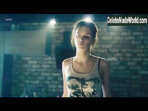 Paulina Andreeva in Metod (series) (2015) 10