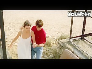 Penelope Cruz in Jamon, jamon (1992) 14