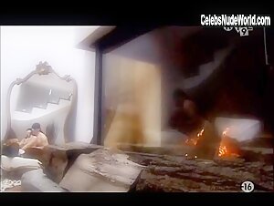 Priscilia in Fantasmes (series) (2007) 6