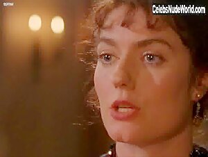 Rachael Stirling in Tipping the Velvet (series) (2002) 5