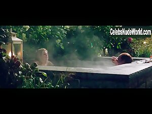 Rachael Taylor nude, bathtub scene in Gold (2016) 14
