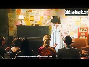 Rachel Brosnahan in Marvelous Mrs. Maisel (series) (2017) 9
