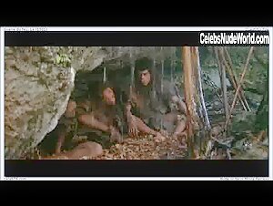 Rae Dawn Chong in La guerre du feu (1981) 16