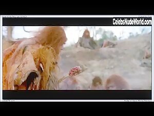 Rae Dawn Chong boobs , Vintage in La guerre du feu (1981) 7