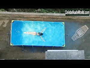 Rafaela Mandelli in Intimidade Entre Estranhos (2018) 1