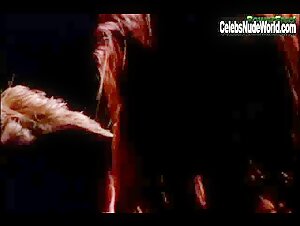 Raisa Ivanic in Sexual Chemistry (1999) 12