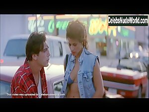Raquel Bianca boobs , Nipple in Huevos de oro (1993) 12
