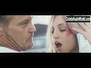 Reanin Johannink in All Cheerleaders Die (2013) 16