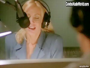 Regina Russell Butt , Red Head in Bare Deception (2000) 19