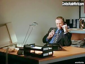 Regina Russell Butt , Red Head in Bare Deception (2000) 3