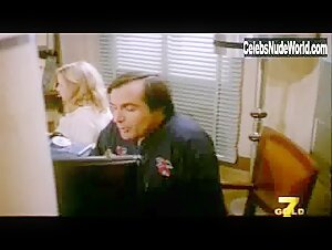 Rena Niehaus in Voglia di donna (1978) 15