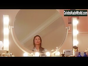 Rhona Mitra in Hollow Man (2000) 18