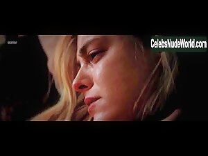 Riley keough nude hold the dark