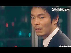 Rinko Kikuchi nude , small boobs scene in Babel (2006) 6