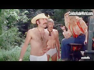 Roberta Collins Outdoor , Vintage in Big Doll House (1971) 4
