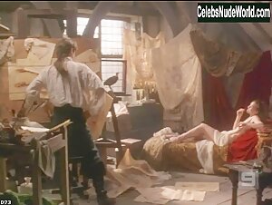 Robin Wright Costume , Nipple in Moll Flanders (1996) 11