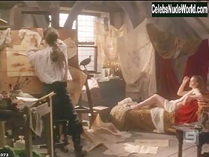 Robin Wright Costume , Nipple in Moll Flanders (1996) 14