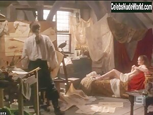 Robin Wright Costume , Nipple in Moll Flanders (1996) 9