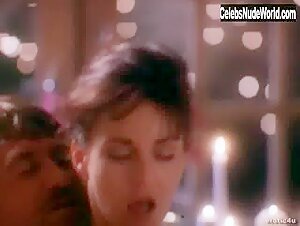 Rochelle Swanson in Secret Games 3 (1994) 15