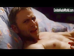 Romane Portail in Sense8 (series) (2015) 5