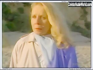 Rosanna Arquette Outdoor , Blonde in I'm Losing You (1998) 12