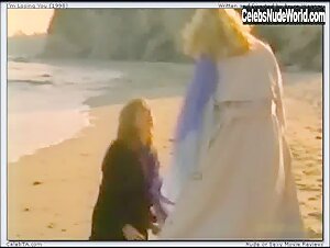 Rosanna Arquette Outdoor , Blonde in I'm Losing You (1998) 16