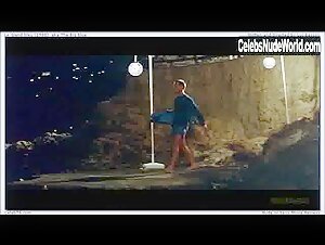 Rosanna Arquette Explicit , Blonde in Le grand bleu (1988) 1