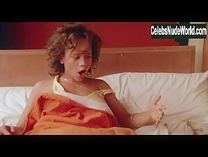 Rosie Perez Kissing , Brunette in White Men Can't Jump (1992) 9