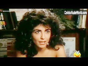 Sabrina Ferilli in Rimini Rimini - Un anno dopo (1988) 3