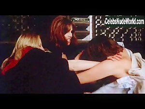 Sally Faulkner Kissing , Vintage in Vampyres (1974) 13