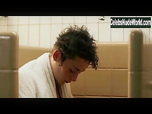 Salome Richard in Pour toi je ferai bataille (short) (2010) 10