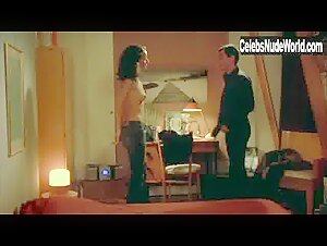Salome Stevenin in Comme une etoile dans la nuit (2008) 1