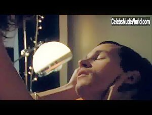 Salome Stevenin in Comme une etoile dans la nuit (2008) 10