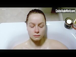 Samantha Morton in Morvern Callar (2002) 1