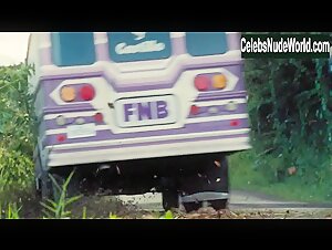 Sandra Bullock Outdoor , Butt in Our Brand Is Crisis (2015) 14