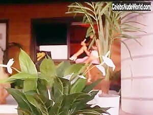 Sandra Wild in Fit to Kill (1993) 2