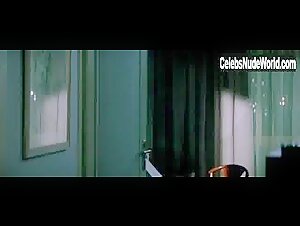 Sandrine Kiberlain in Les patriotes (1994) 14